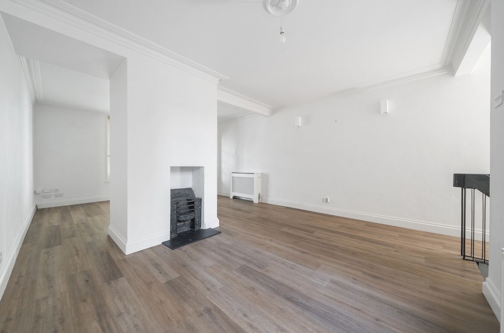 Property photo 3 of 19 1483117-27-6A3d0E...