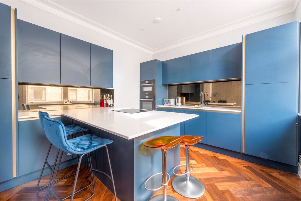 Property photo 3 of 24 Picture No. 05