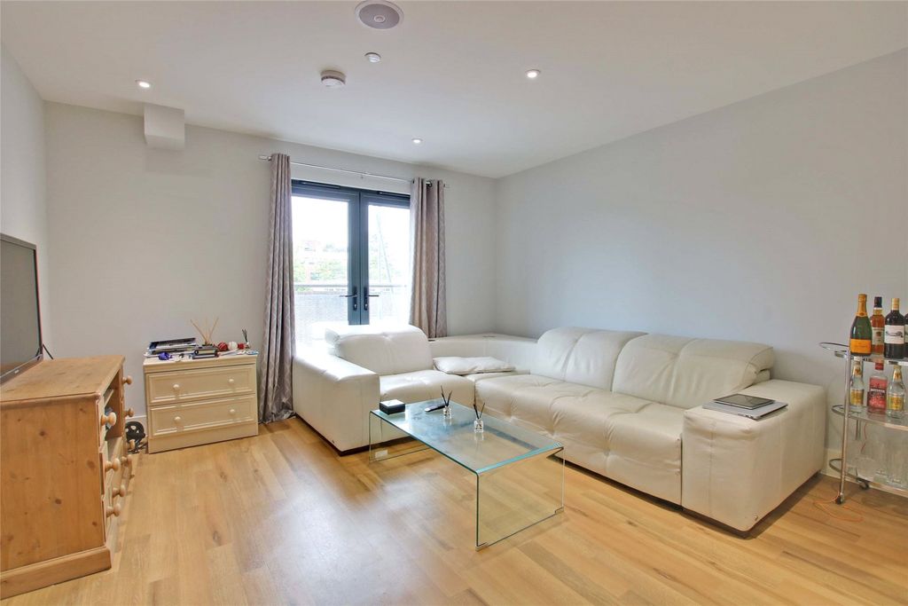 Property photo 2 of 6 Picture No. 02