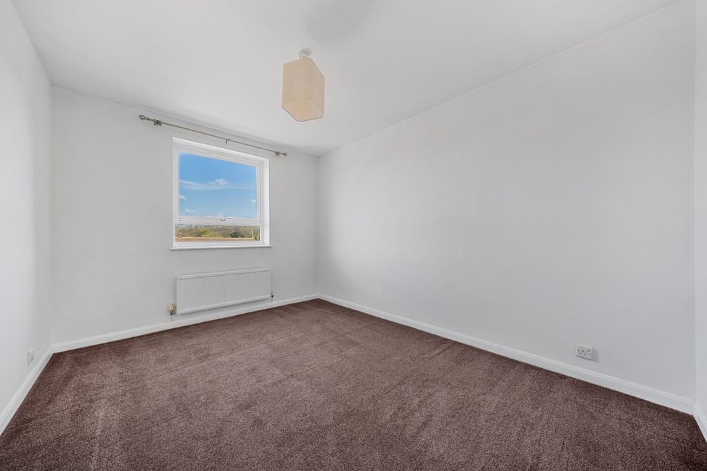 Property photo 3 of 14 Bedroom 1