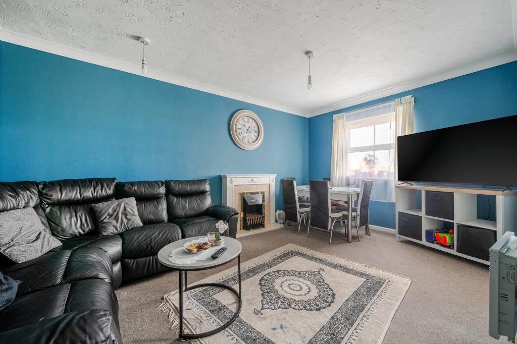 Property photo 2 of 17 Living Area