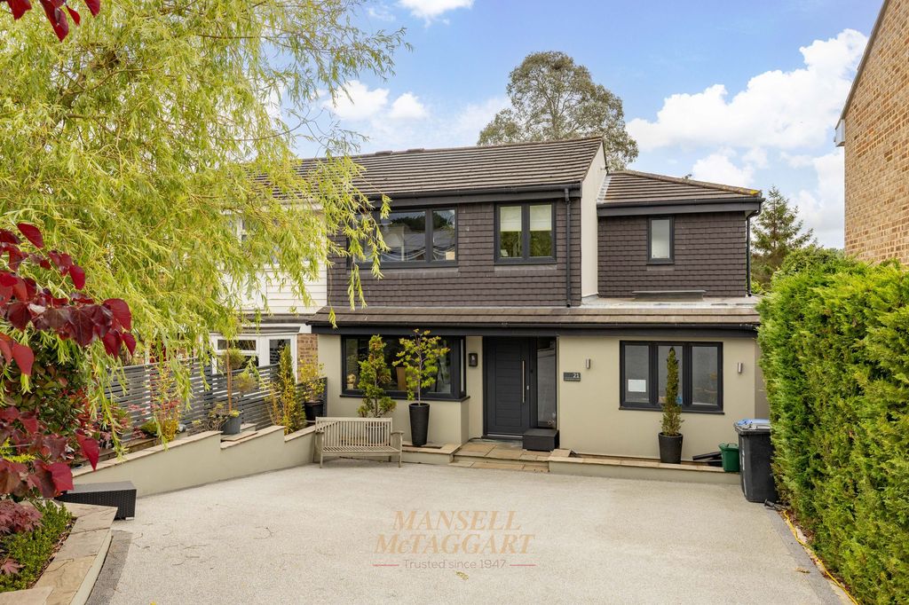 Property photo 1 of 35