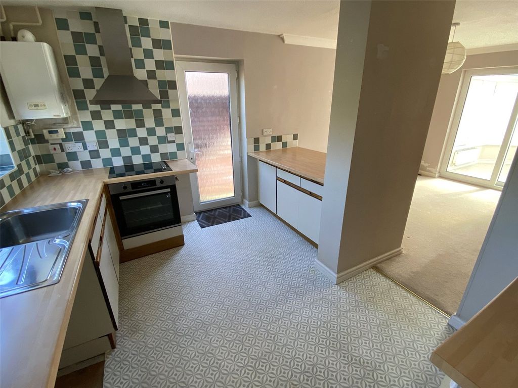 Property photo 2 of 20 Picture No. 13