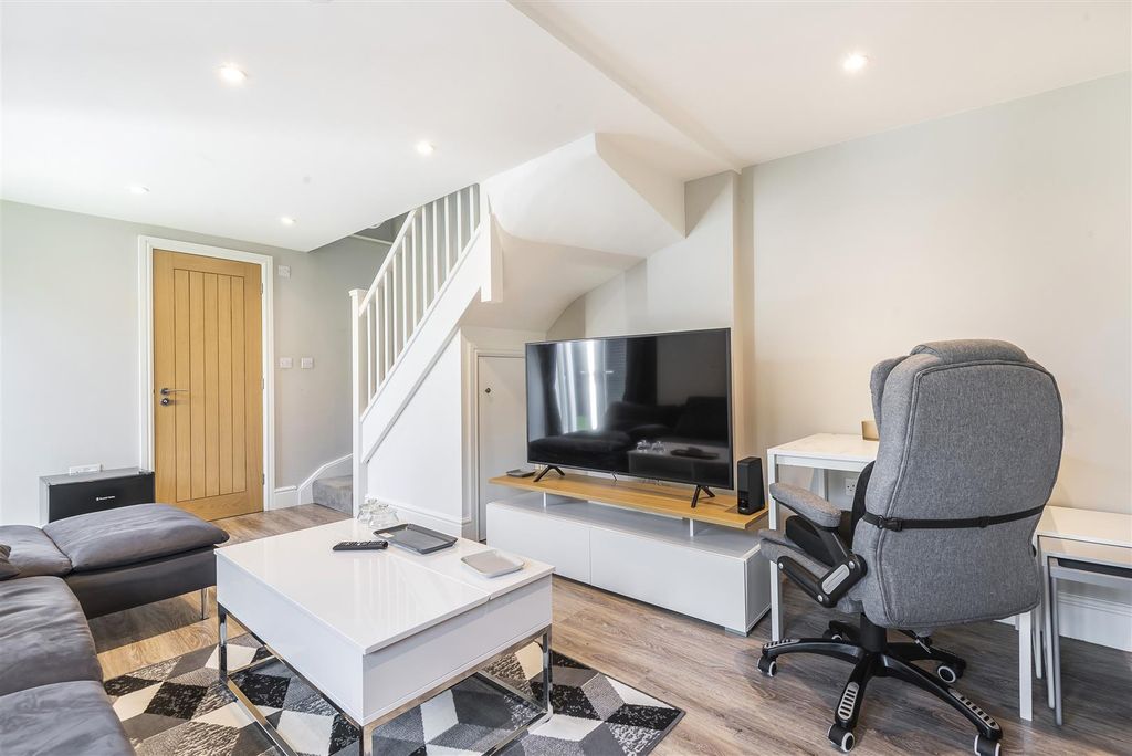 Property photo 3 of 10 613190 (3).Jpg