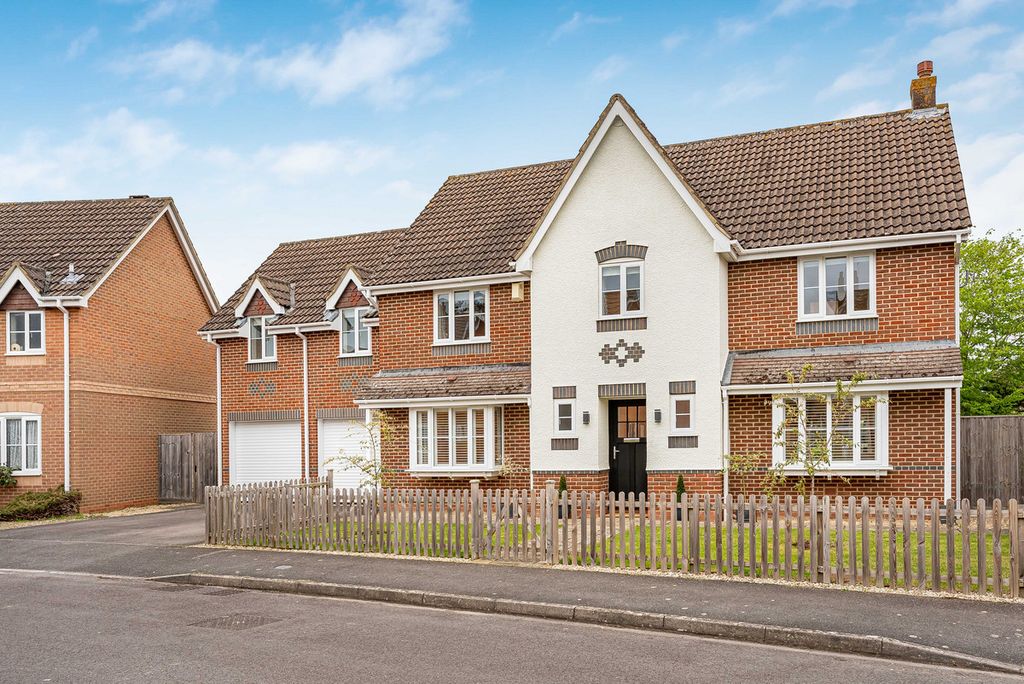 Property photo 1 of 38