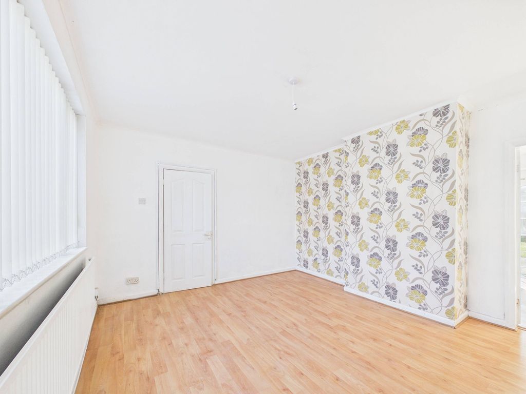 Property photo 2 of 29