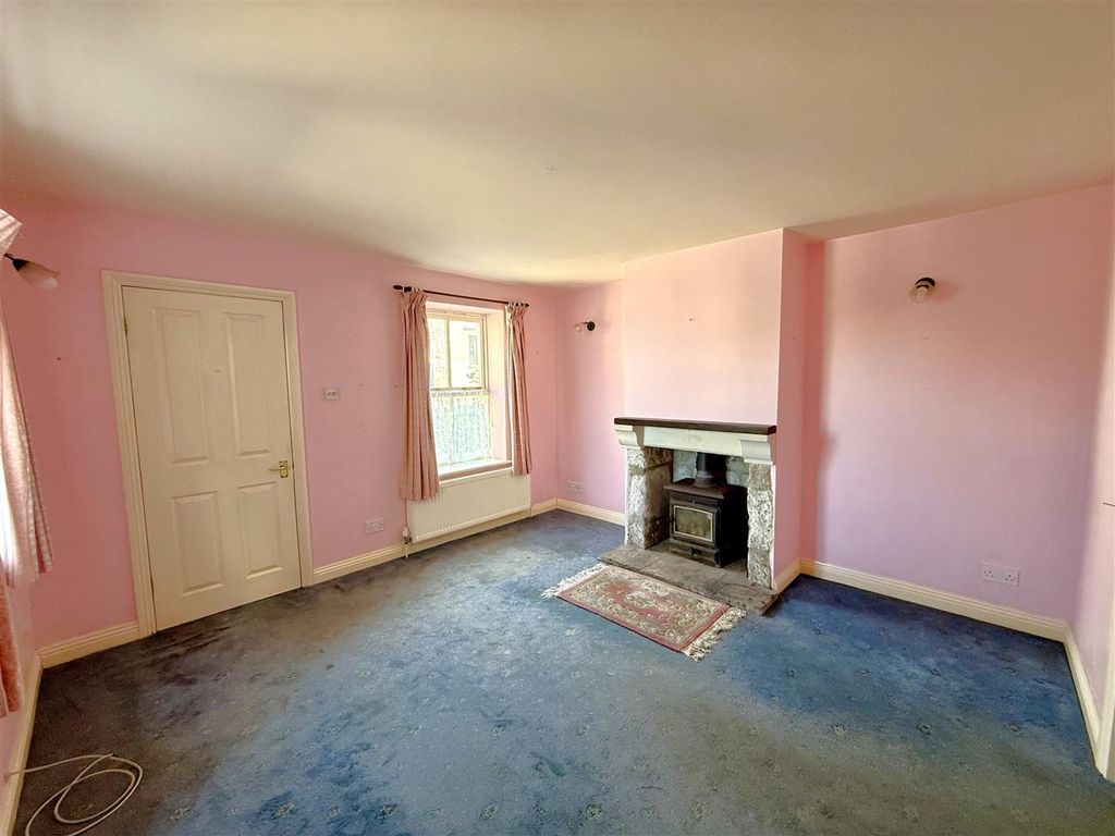 Property photo 3 of 18 4..Jpg