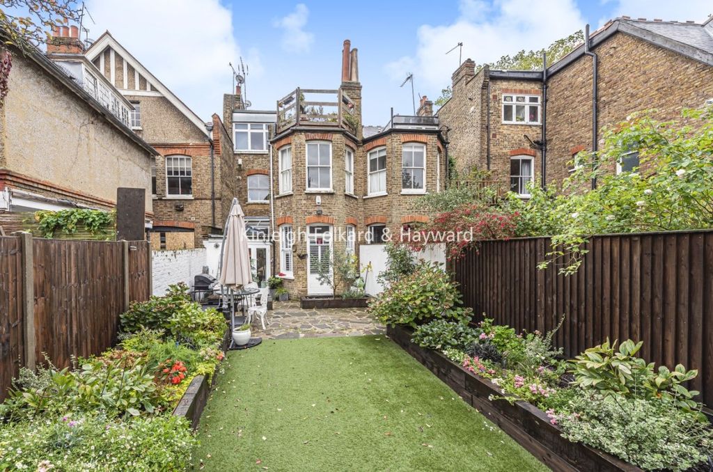 Property photo 2 of 16 9245A2A1-3cd9-4658-8