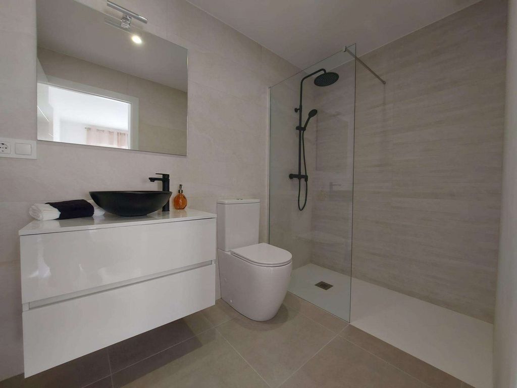 Property photo 3 of 30