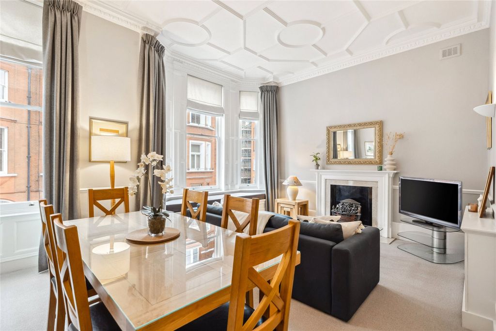 Property photo 1 of 11 Reception Room