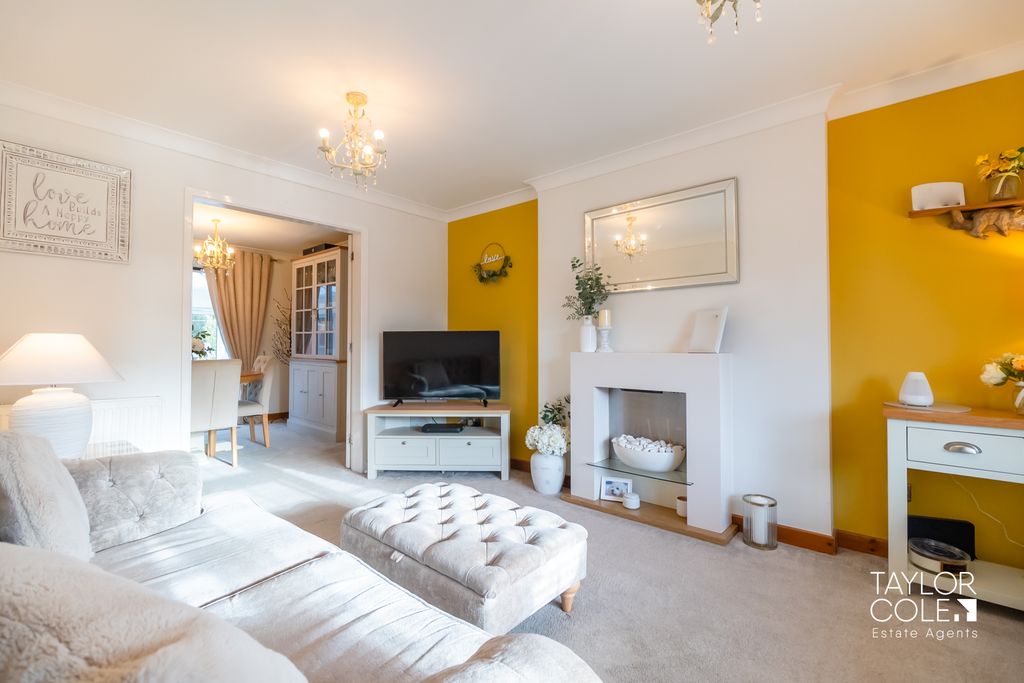 Property photo 3 of 35