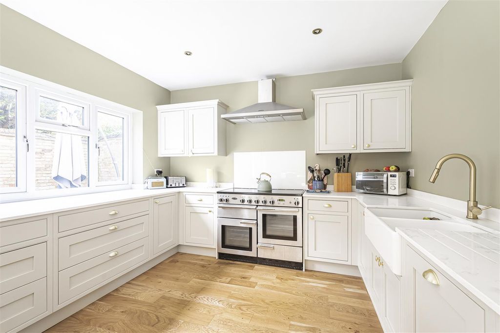 Property photo 2 of 36 14_64304.Jpg