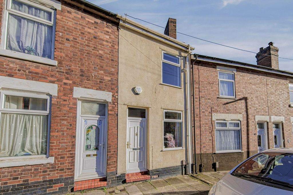 Property photo 1 of 18