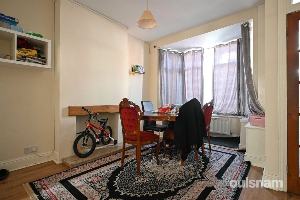 Property photo 2 of 12 Picture No. 10