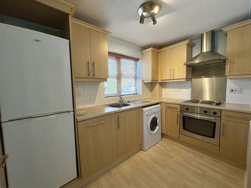 Property photo 3 of 7