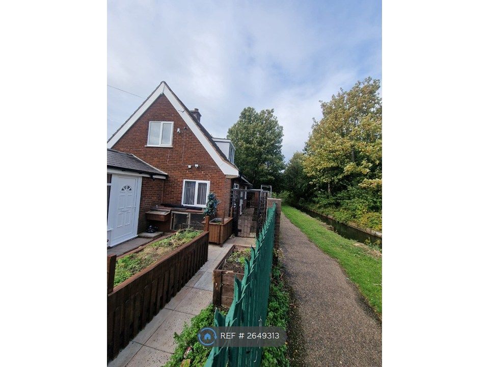 Property photo 1 of 20 Sideview 2