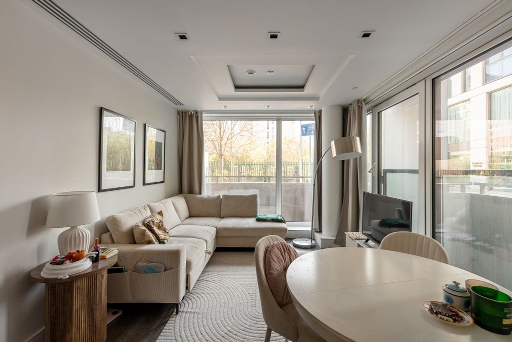 Property photo 2 of 15 094A3750