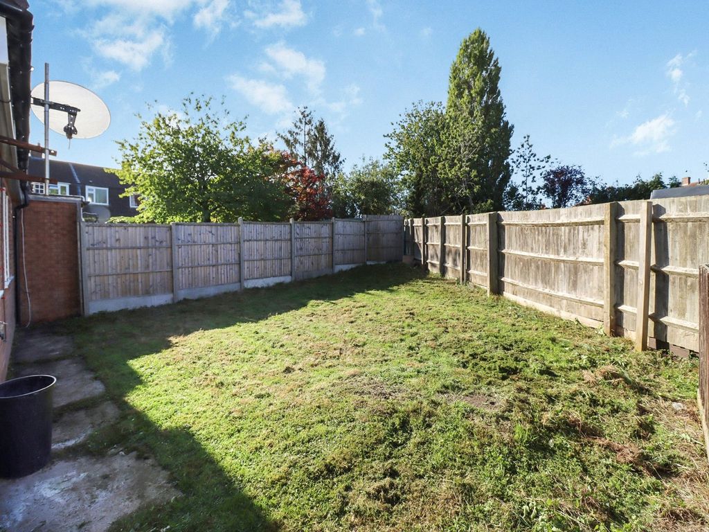 Property photo 2 of 6 Garden