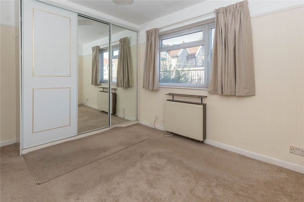 Property photo 2 of 13 Picture No. 04