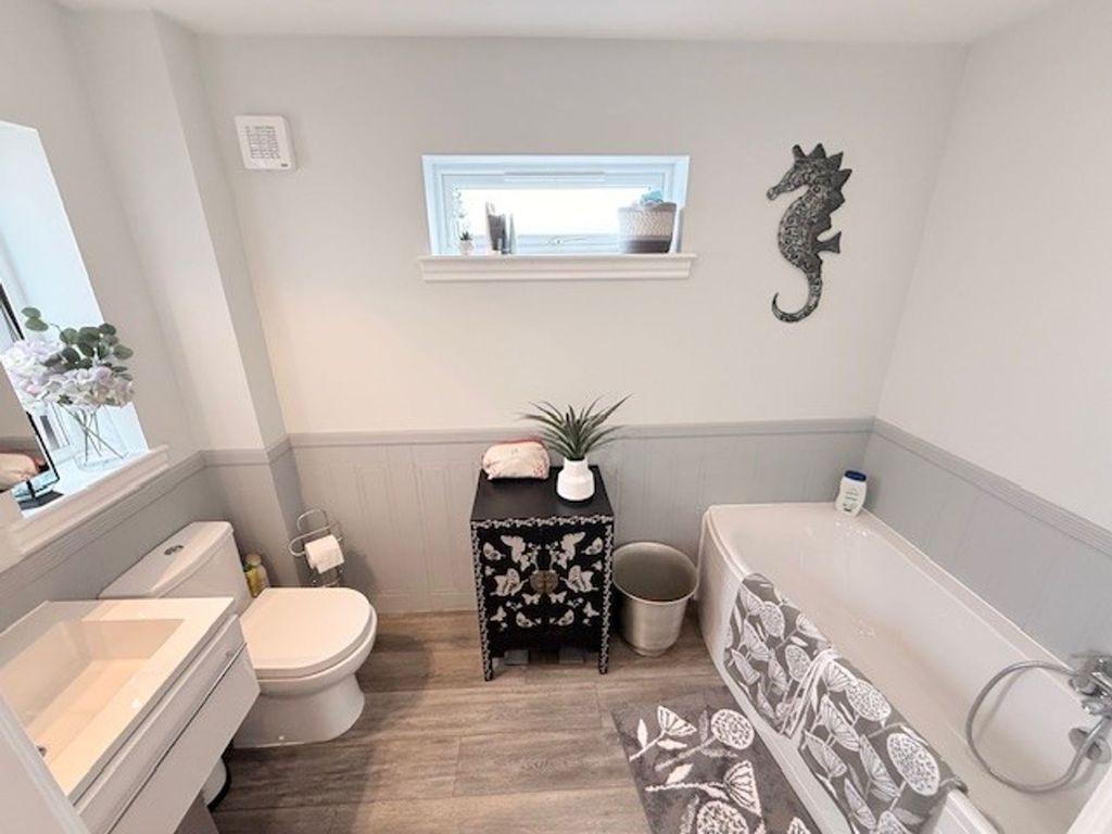 Property photo 3 of 30