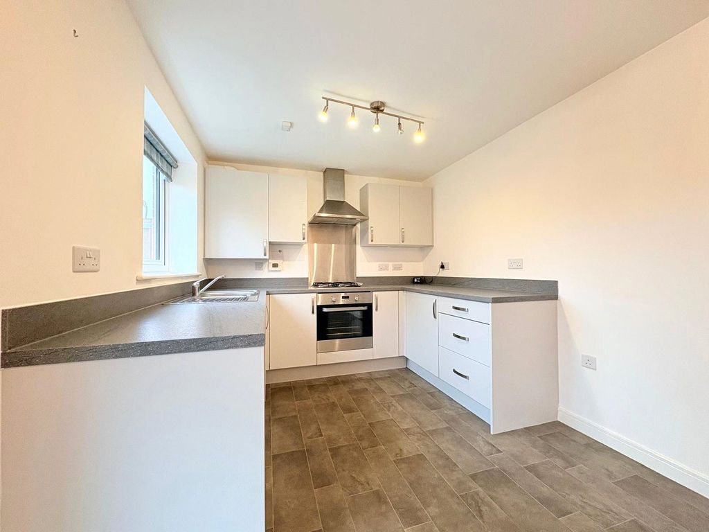 Property photo 3 of 12 Picture No. 23