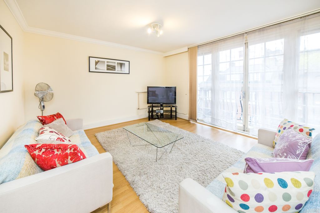 Property photo 2 of 18