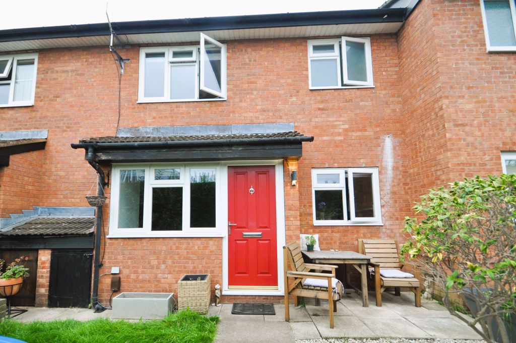 Property photo 1 of 8 Photo 5