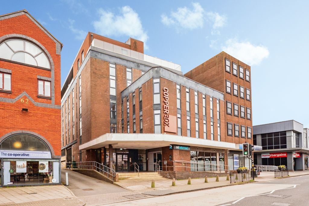 Property photo 1 of 17 31F8E13E-01