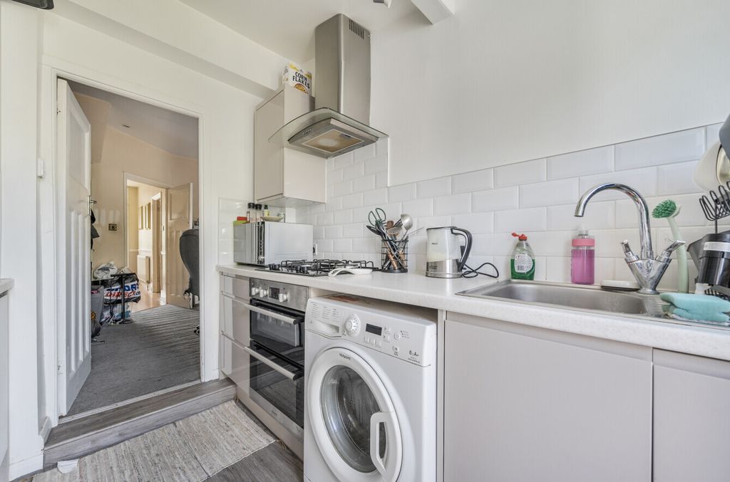 Property photo 2 of 15 Picture No. 14