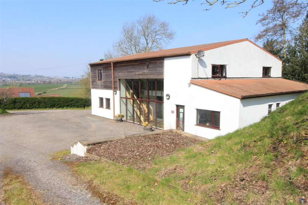 Property photo 1 of 13 7.Jpg