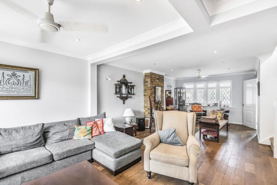 Property photo 2 of 13