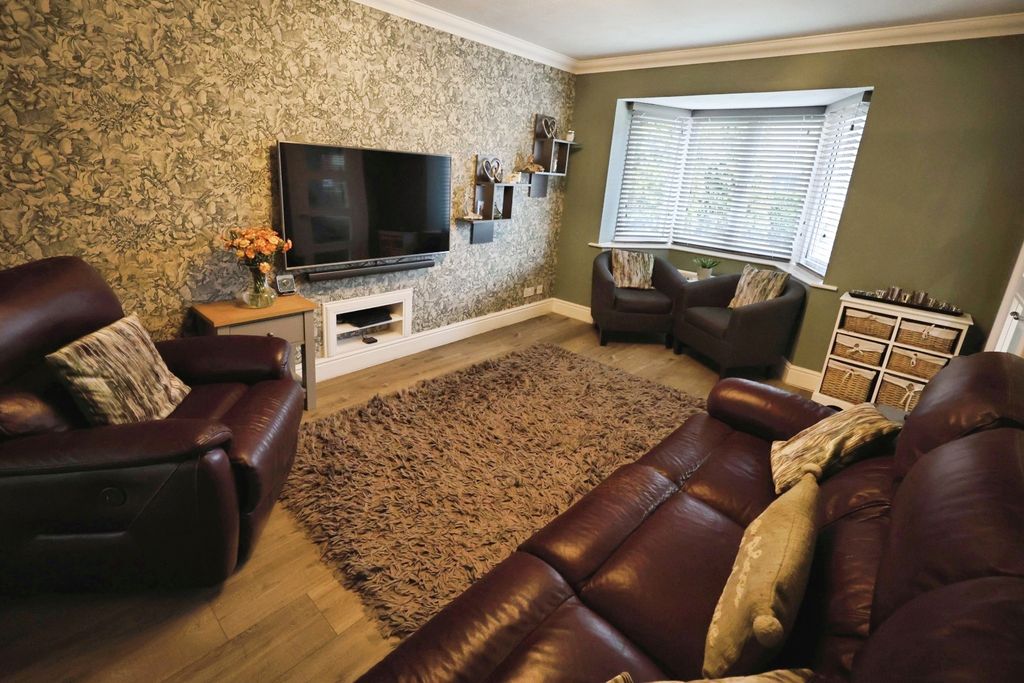 Property photo 3 of 23 Pbox-Img.Jpg