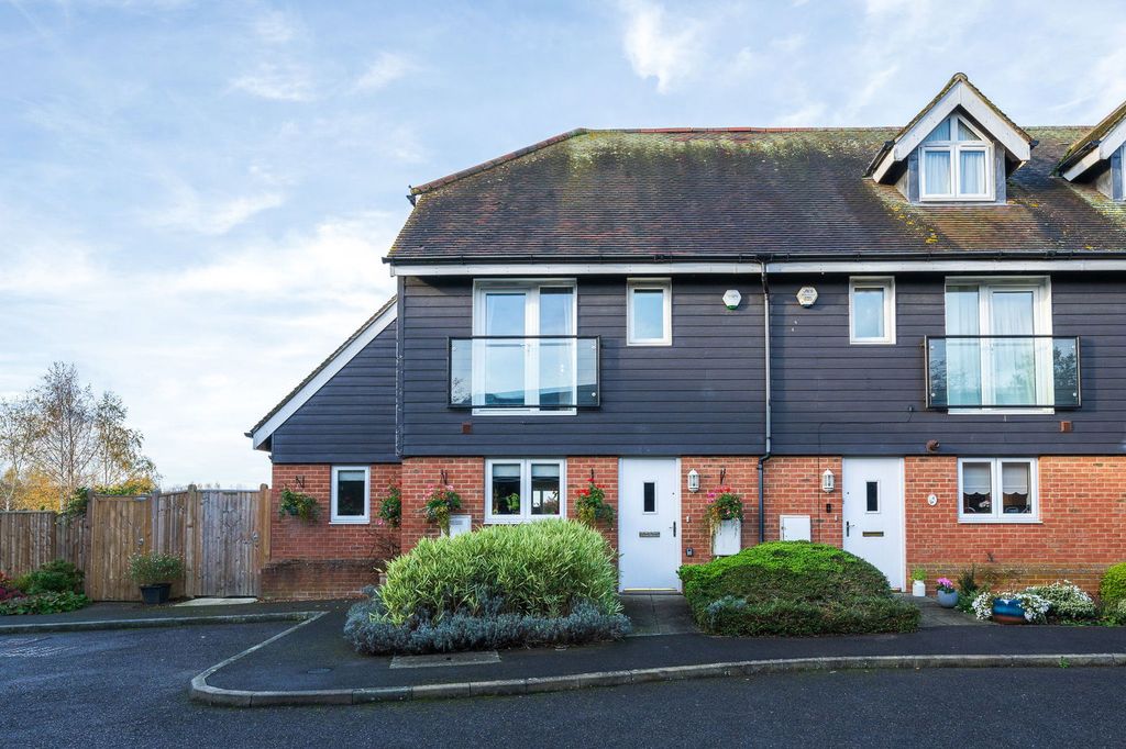 Property photo 1 of 47