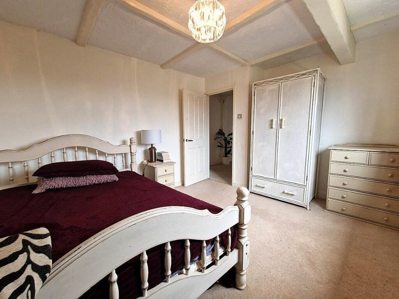 Property photo 2 of 6