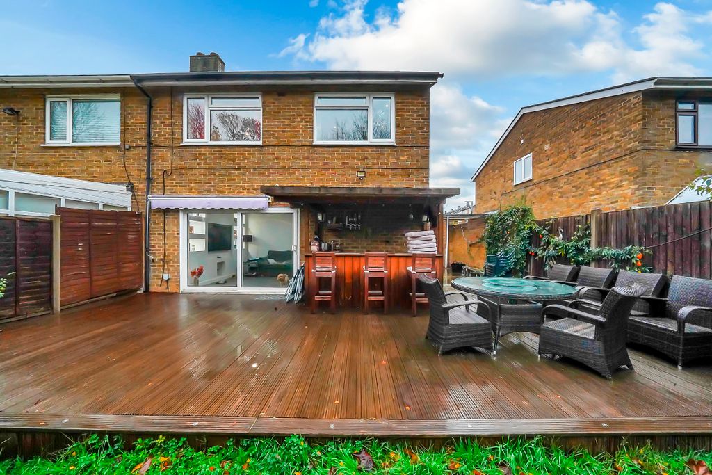 Property photo 3 of 33