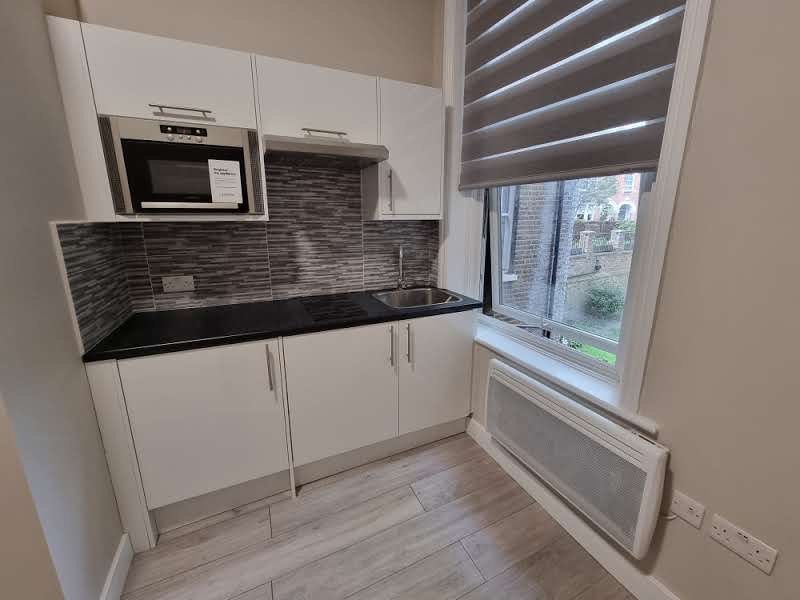 Property photo 2 of 3