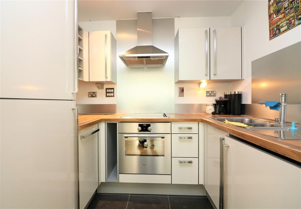 Property photo 3 of 7 Proton Tower.Jpg