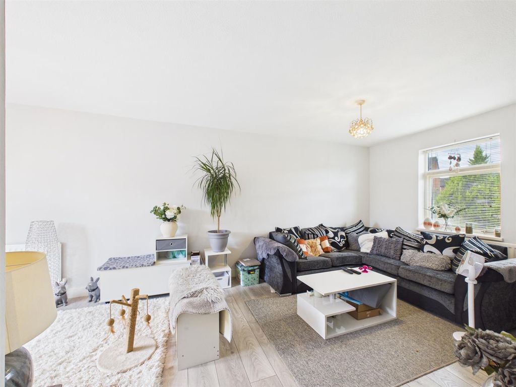 Property photo 2 of 15 Cam03851G0-Pr0050-Still009.Jpg