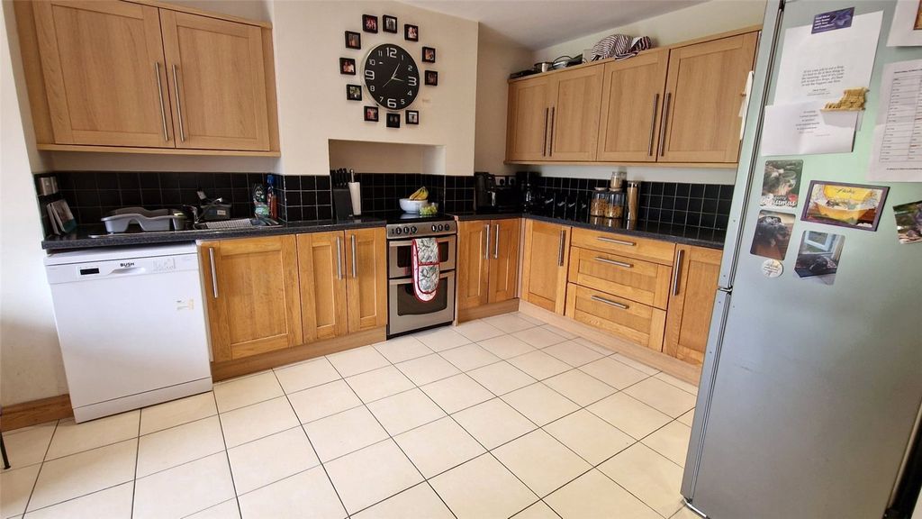 Property photo 3 of 16 Picture No. 09