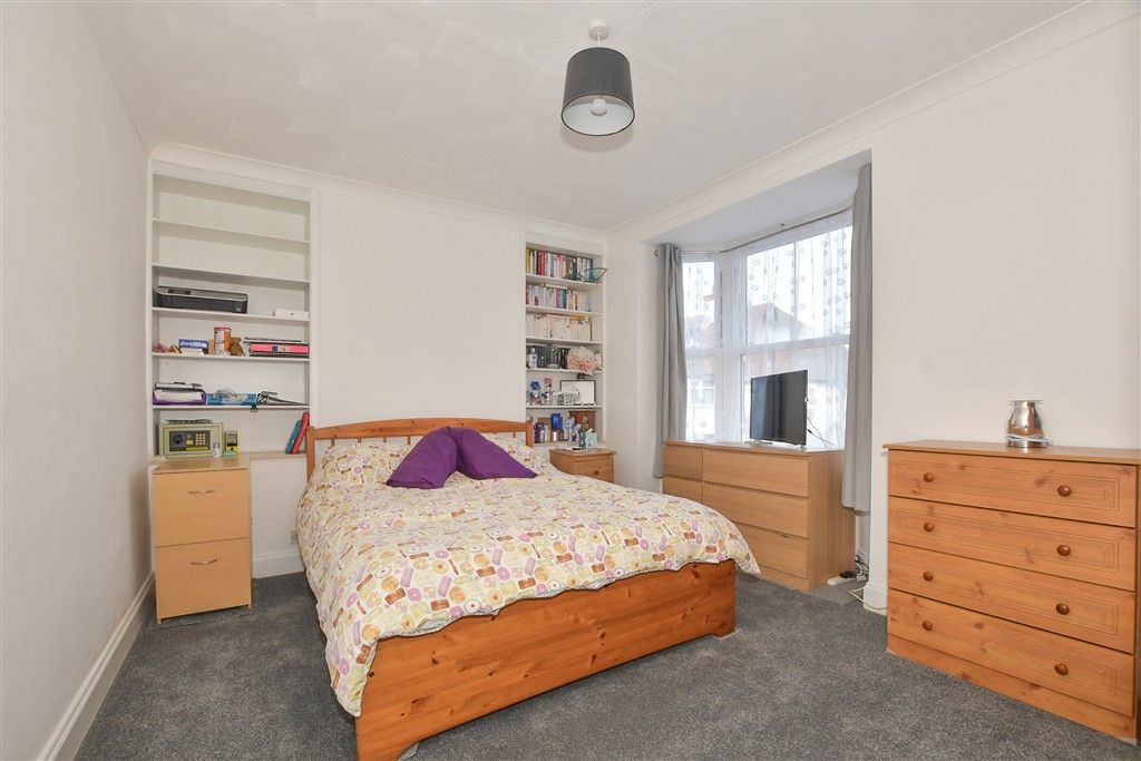Property photo 1 of 10 Bedroom 1