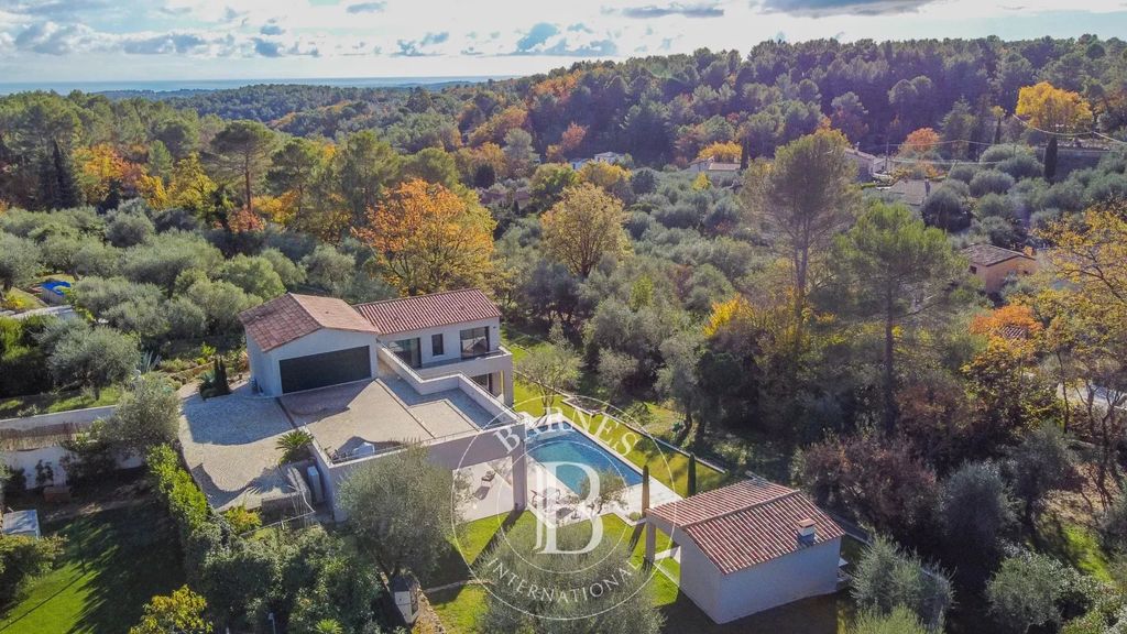 Property photo 3 of 26