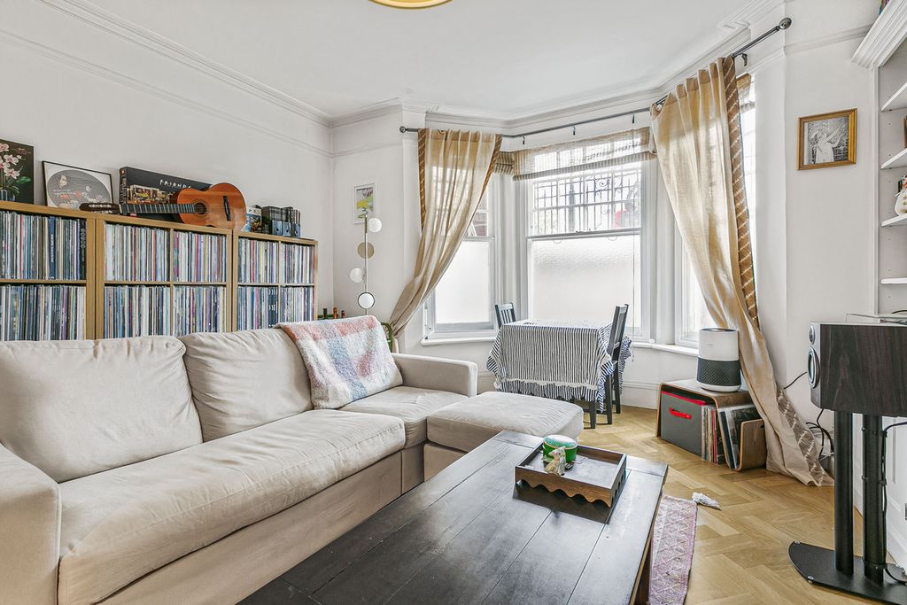 Property photo 2 of 12