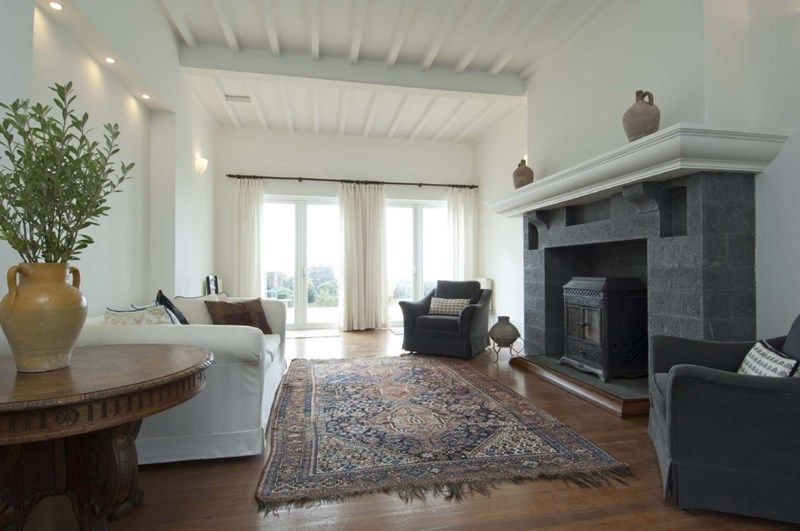 Property photo 2 of 14 Bay House