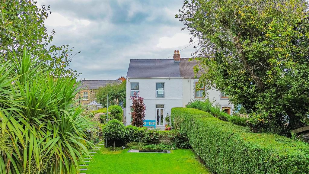 Property photo 1 of 23 Pencoed_.Jpg