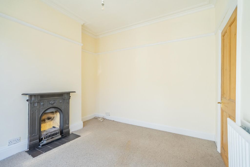 Property photo 3 of 16 Living Room