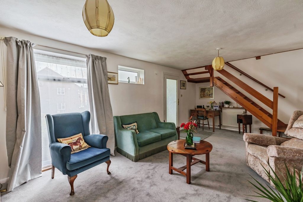 Property photo 2 of 17 Pbox-Img.Jpg