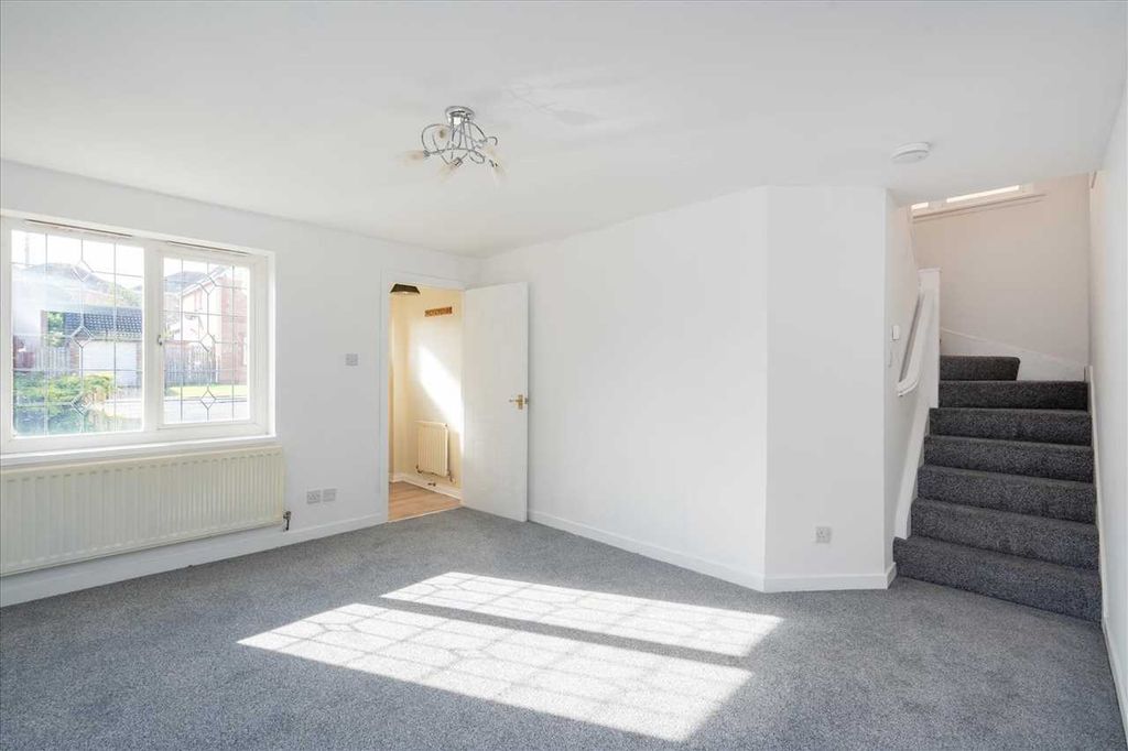 Property photo 3 of 24