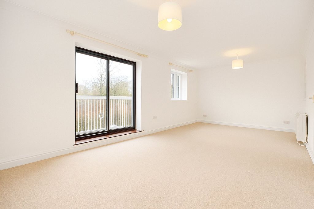Property photo 3 of 10 Picture No. 19