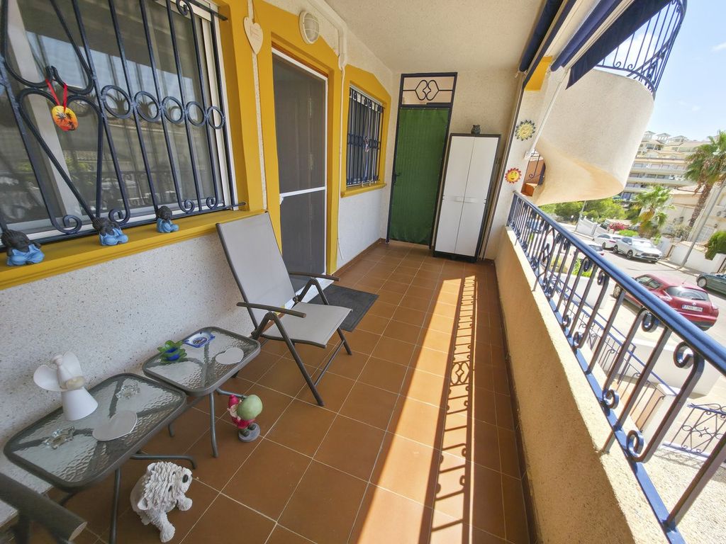 Property photo 1 of 43