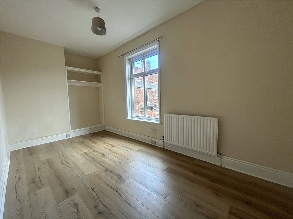 Property photo 3 of 6 Picture No. 04